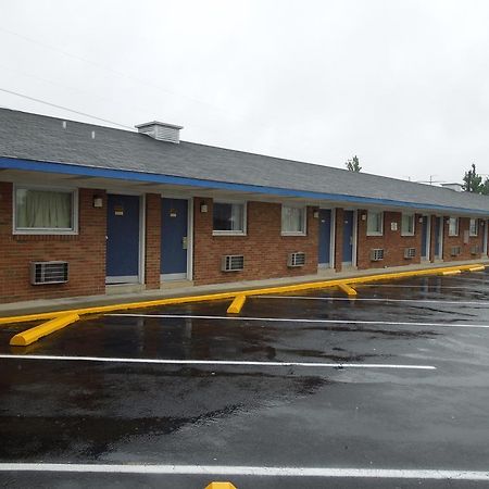 Red Carpet Inn - Allentown Exterior photo